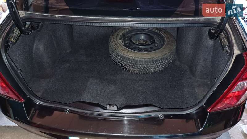 Седан Renault Clio 2007 в Бердичеве