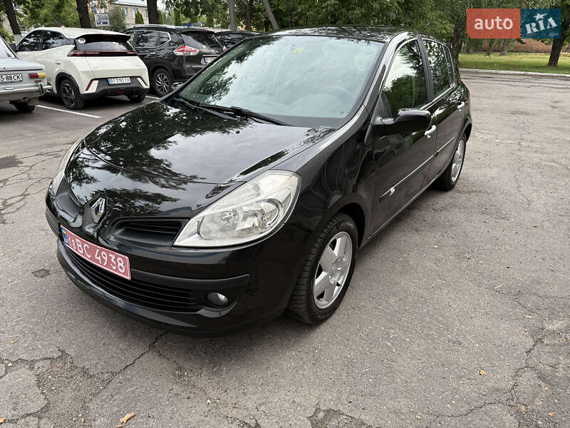 Хэтчбек Renault Clio 2007 в Полтаве