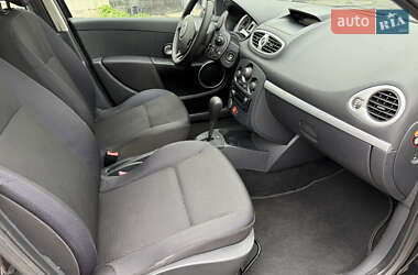 Хэтчбек Renault Clio 2007 в 