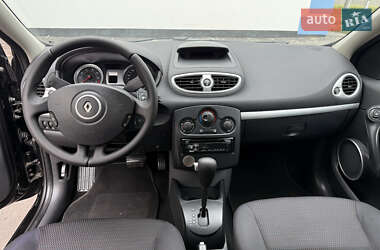 Хэтчбек Renault Clio 2007 в 