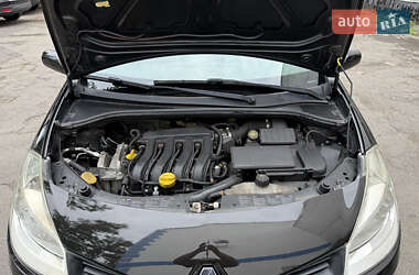 Хэтчбек Renault Clio 2007 в 