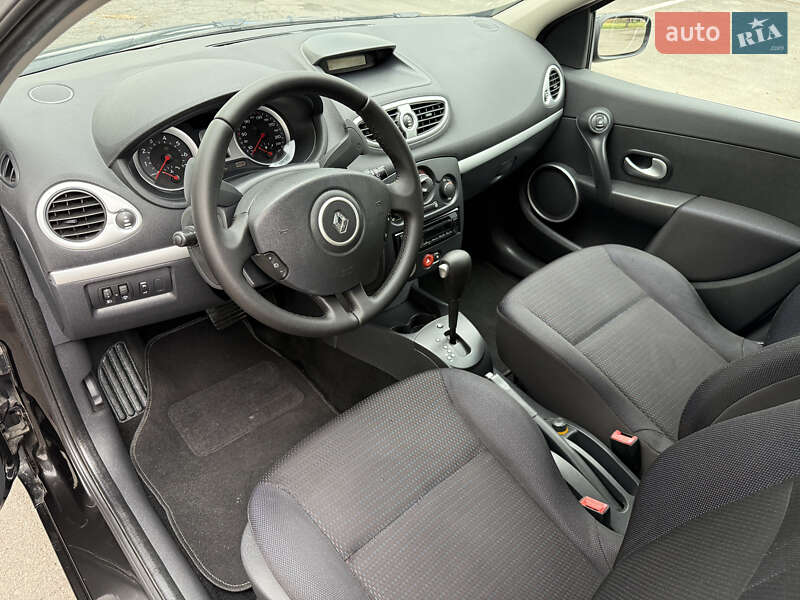 Хэтчбек Renault Clio 2007 в Полтаве