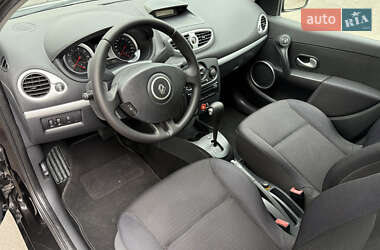 Хэтчбек Renault Clio 2007 в 