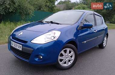Хэтчбек Renault Clio 2011 в Киеве