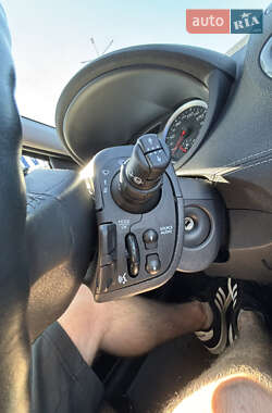 Хэтчбек Renault Clio 2010 в 
