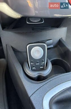 Хэтчбек Renault Clio 2010 в 