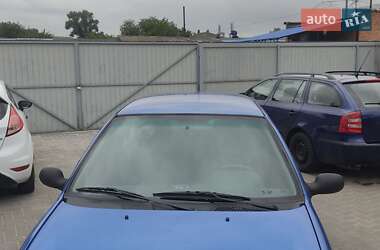 Хэтчбек Renault Clio 2006 в 