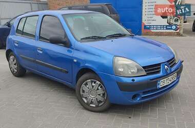 Хэтчбек Renault Clio 2006 в 