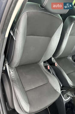 Хэтчбек Renault Clio 2007 в 