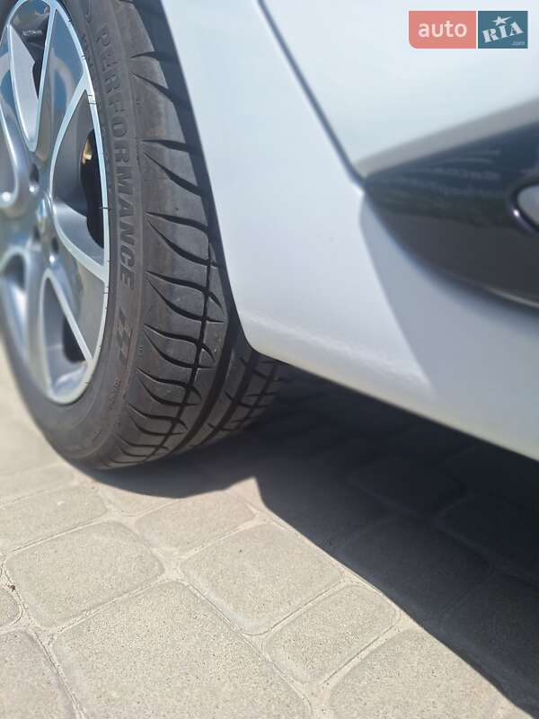 Универсал Renault Clio 2015 в Ирпене