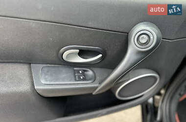 Хэтчбек Renault Clio 2007 в 
