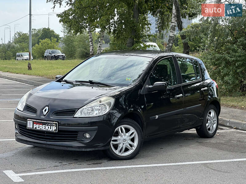 Хэтчбек Renault Clio 2007 в Киеве