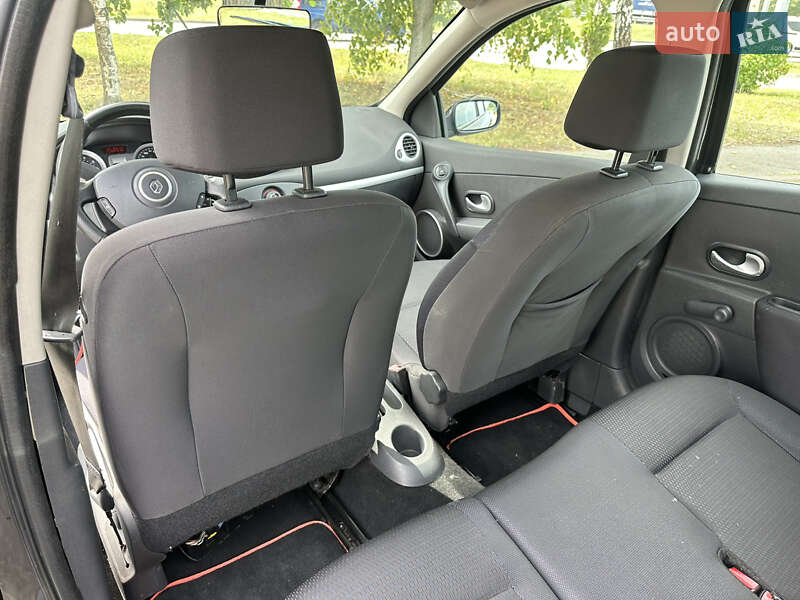 Хэтчбек Renault Clio 2007 в Киеве