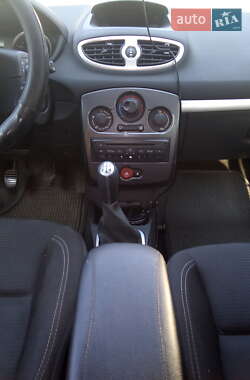 Универсал Renault Clio 2011 в 