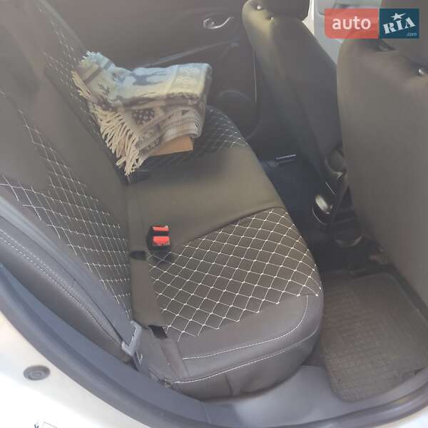 Хетчбек Renault Clio 2016 в Чорткові фото 3 Хетчбек Renault Clio 2016 в Чорткові