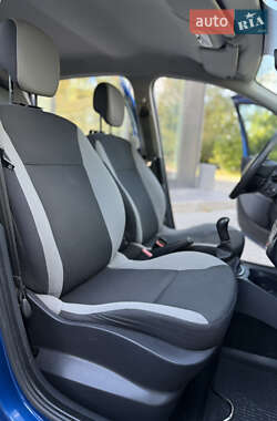 Хэтчбек Renault Clio 2009 в 