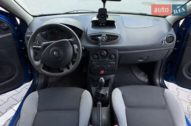 Хэтчбек Renault Clio 2009 в 