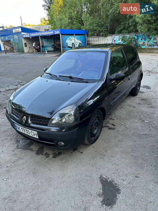 Renault Clio 2002