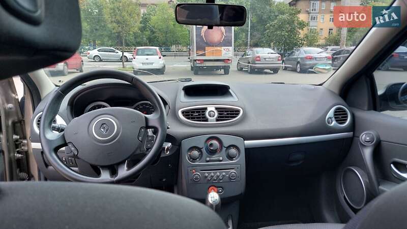 Хетчбек Renault Clio 2009 в Києві