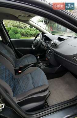 Универсал Renault Clio 2008 в 