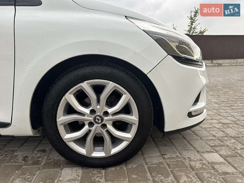 Хэтчбек Renault Clio 2016 в Львове