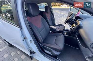 Хэтчбек Renault Clio 2014 в 