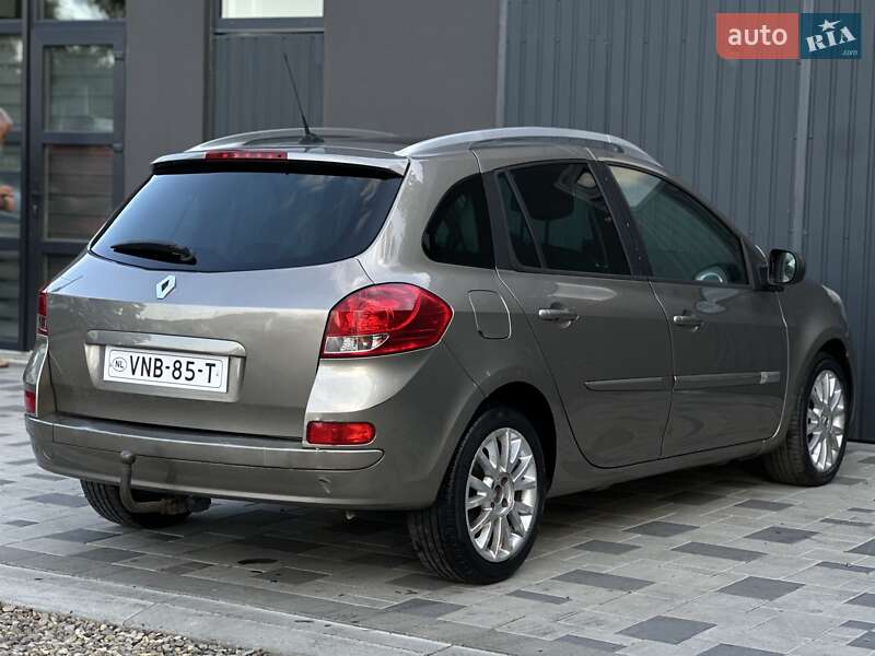 Универсал Renault Clio 2010 в Ивано-Франковске