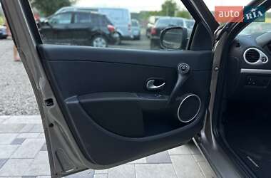 Универсал Renault Clio 2010 в 
