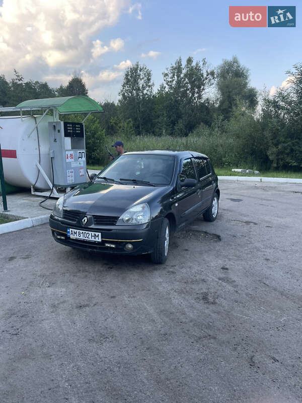 Renault Clio 2004
