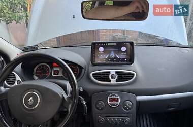 Универсал Renault Clio 2007 в 