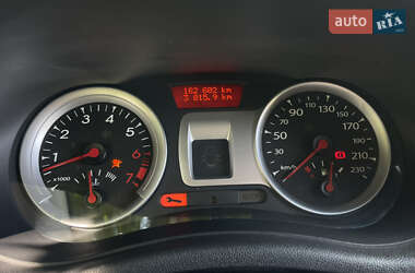 Хэтчбек Renault Clio 2013 в 