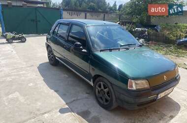Хэтчбек Renault Clio 1995 в 