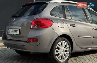 Универсал Renault Clio 2009 в 