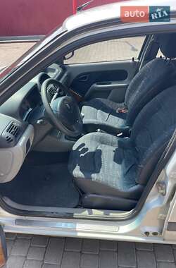 Седан Renault Clio 2003 в 