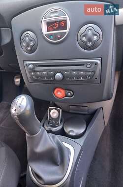 Универсал Renault Clio 2011 в 