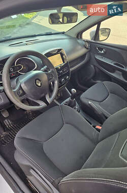 Хэтчбек Renault Clio 2012 в 