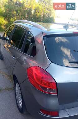 Универсал Renault Clio 2011 в 