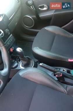 Универсал Renault Clio 2011 в 