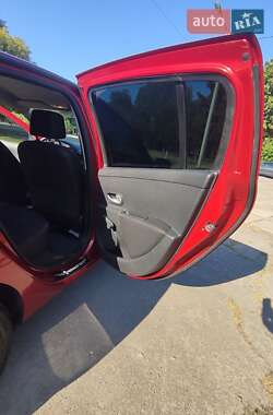Хэтчбек Renault Clio 2007 в 