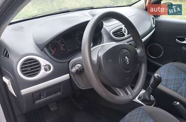 Хэтчбек Renault Clio 2007 в 
