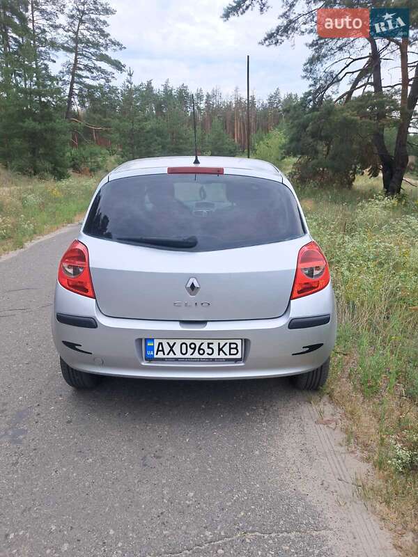 Хэтчбек Renault Clio 2007 в Харькове