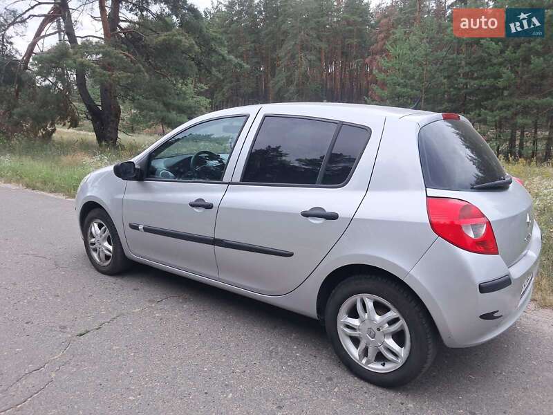 Хэтчбек Renault Clio 2007 в Харькове