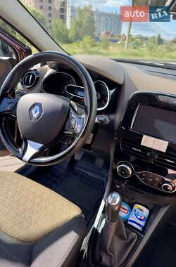 Универсал Renault Clio 2015 в 