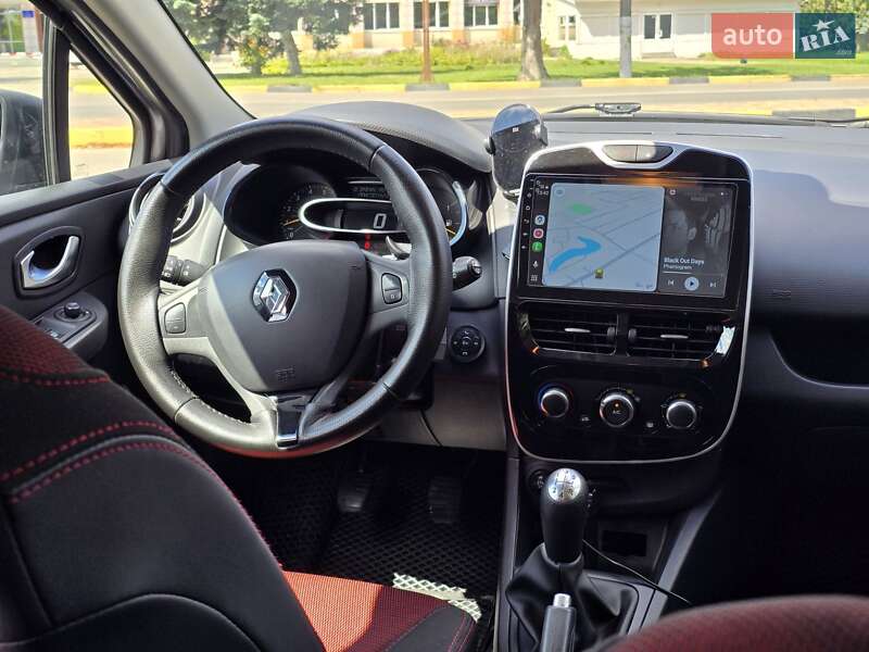 Универсал Renault Clio 2015 в Киеве