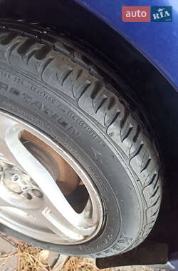 Хэтчбек Renault Clio 2000 в 