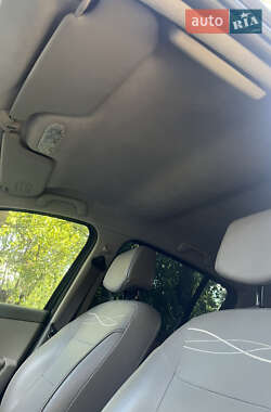 Хэтчбек Renault Clio 2011 в 