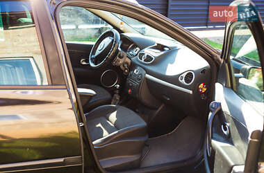 Универсал Renault Clio 2009 в 