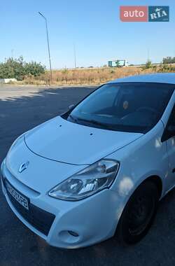 Хэтчбек Renault Clio 2013 в 