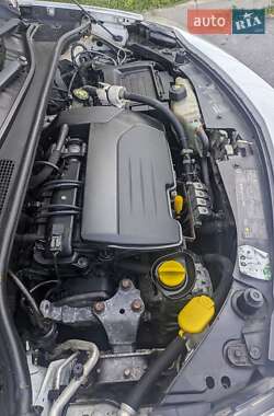 Хэтчбек Renault Clio 2013 в 