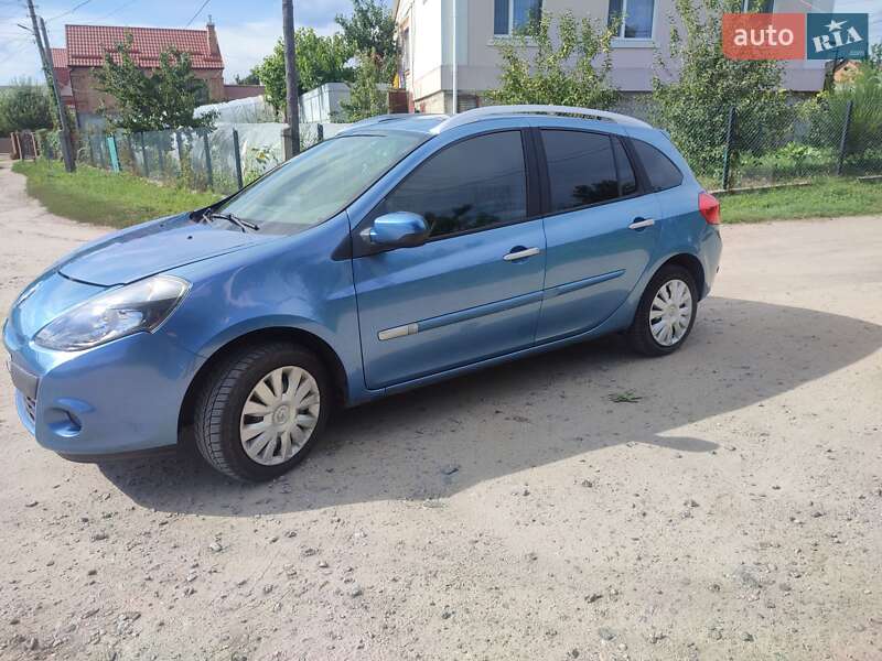 Хэтчбек Renault Clio 2010 в Бердичеве